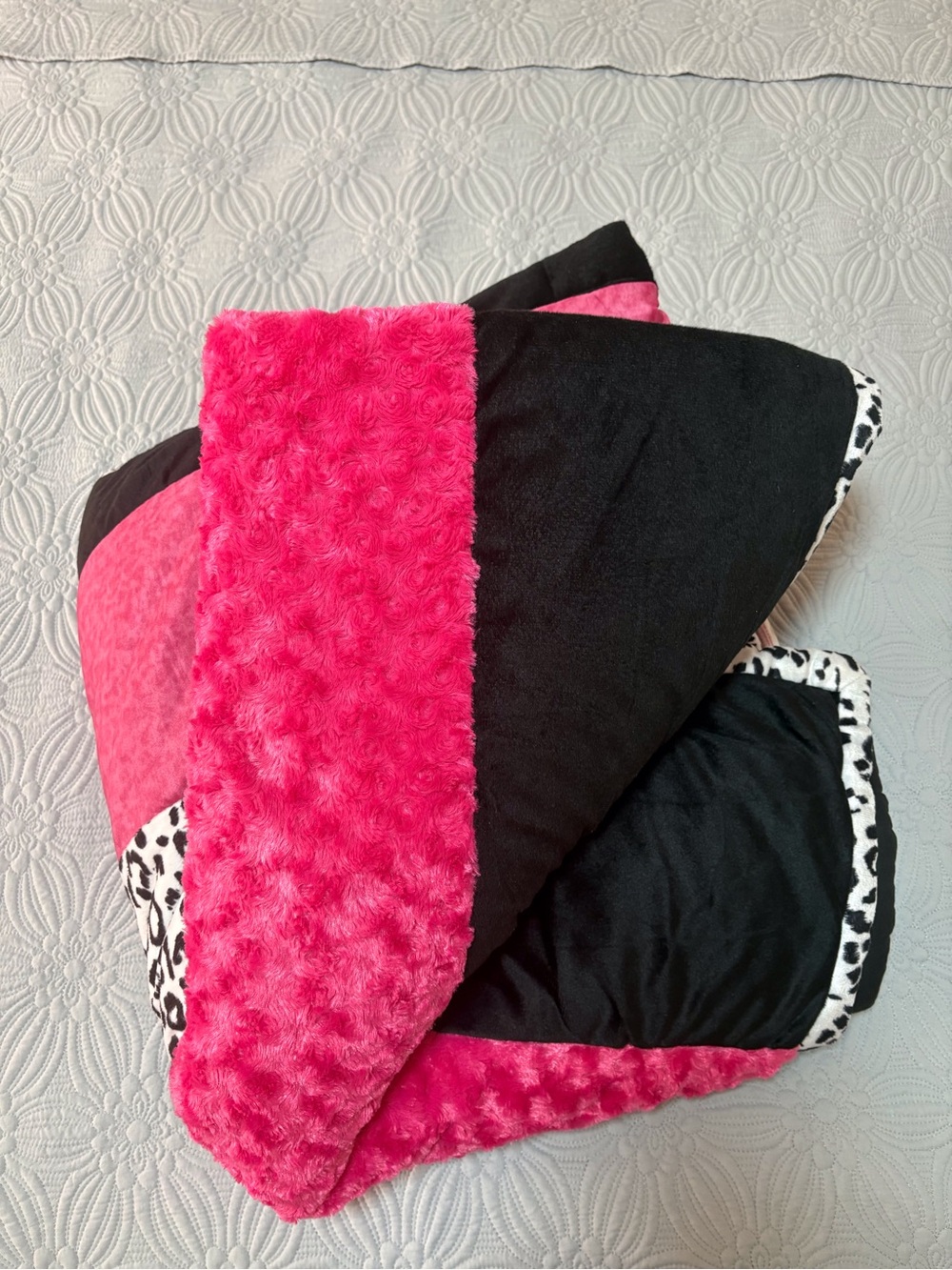 SEVENTEEN KIDS COMFORTER SET